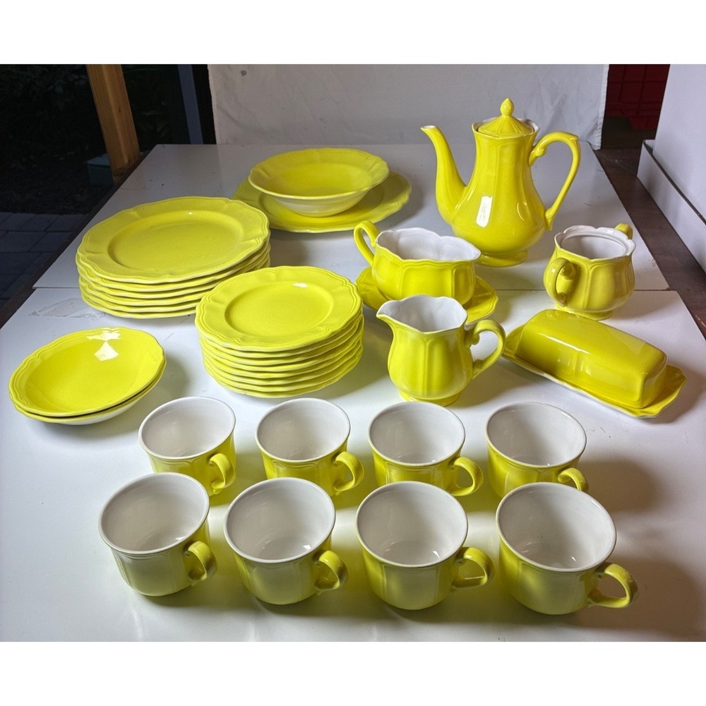 Vintage Federalist Ironstone Buttercup 4236 Set of 32 Pc Japan (21B)